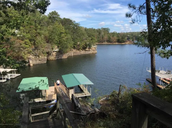 405 County Road 221, Arley, AL 35541