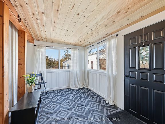 4th image of 704 Wing Rd