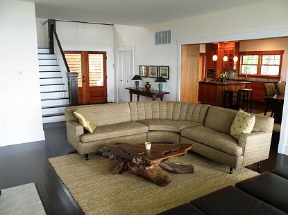5th image of 220 W Shore Dr