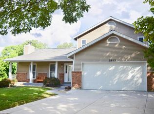 2835 Chapel View Dr, Florissant, MO 63031