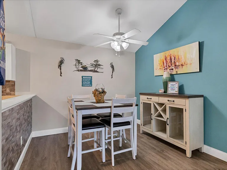 744 White Pine Tree Rd #204 — Photo 7
