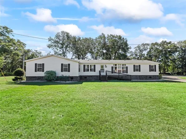 15680 SE 171st Ln, Weirsdale, FL 32195
