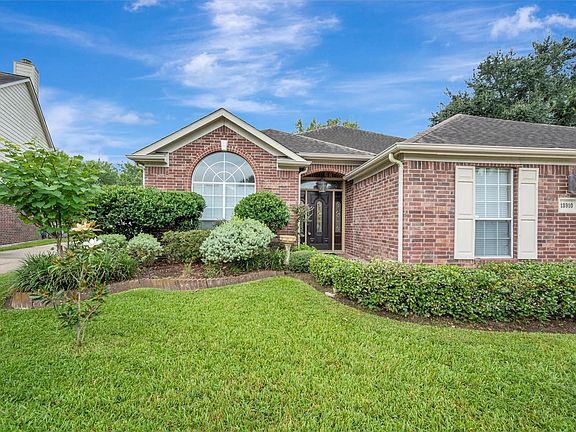2nd image of 13910 Marbledale Ct