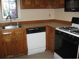 4th image of 8 Sundown Dr Unit B