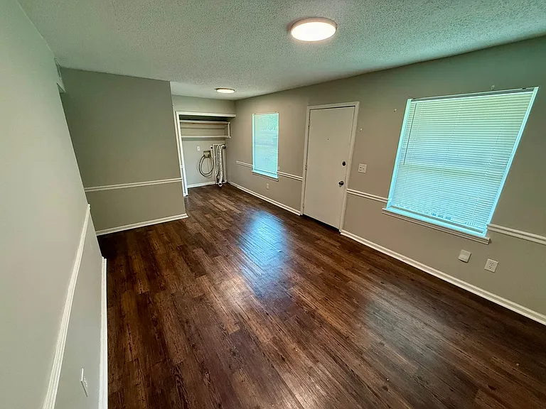 2015 Stonemill Dr — Photo 3