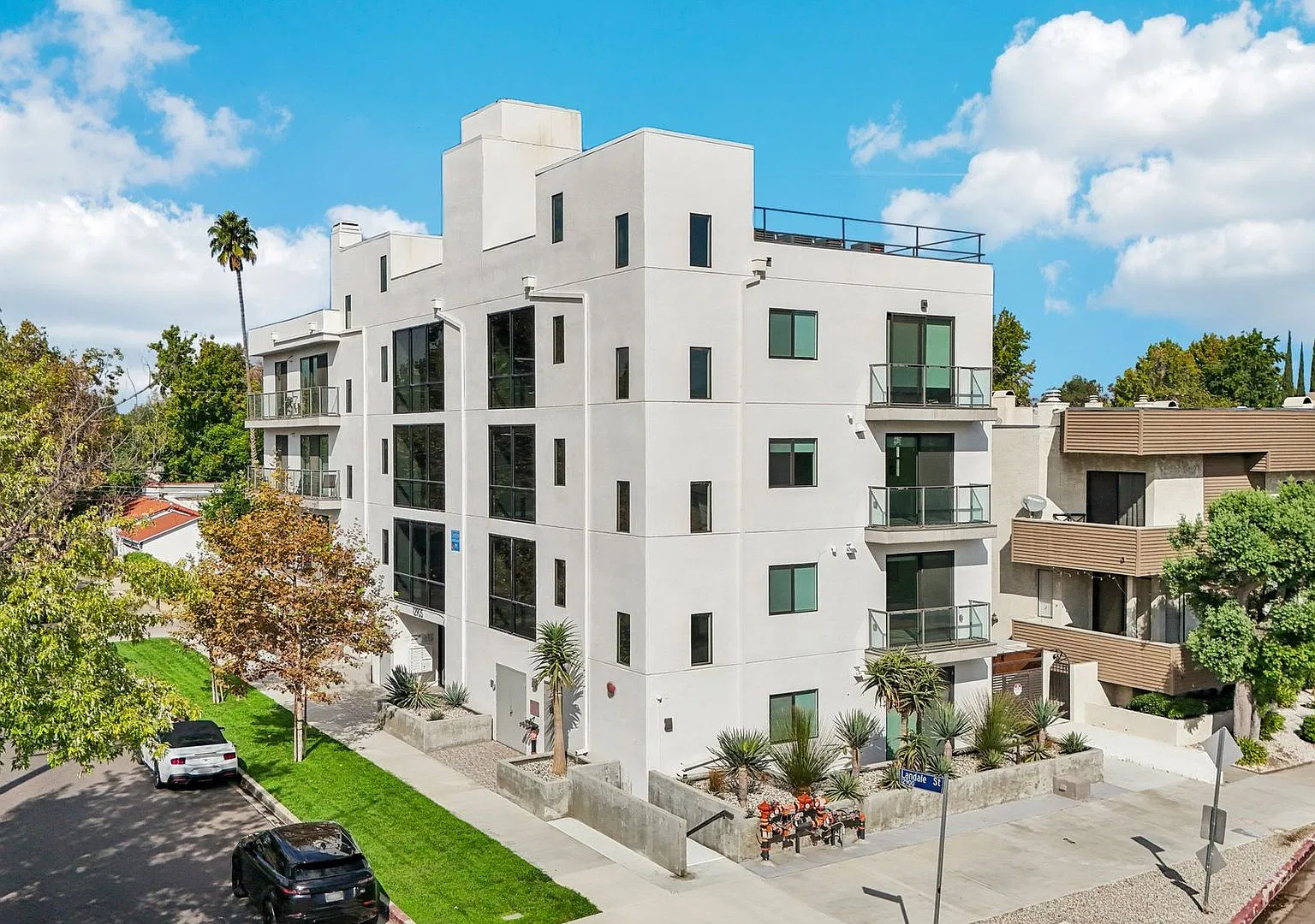 12905 Landale Street — Photo 1