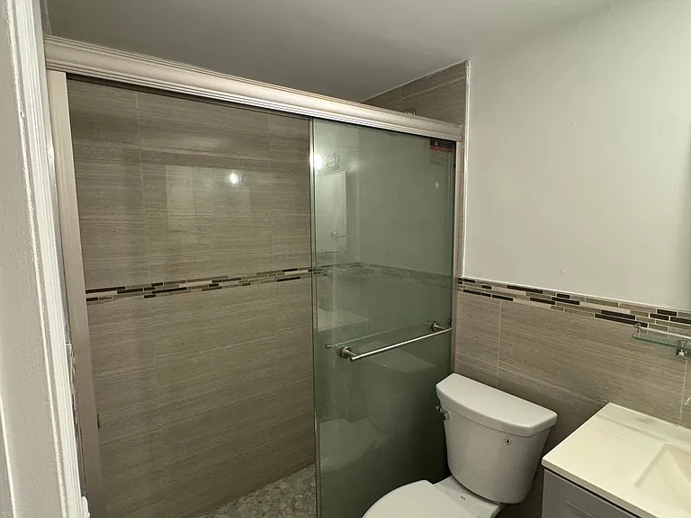 1670 Maple St — Photo 5