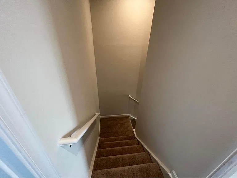 115 Butterfield Ave — Photo 20