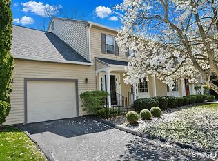 Oxford Fells, Madison, CT 06443