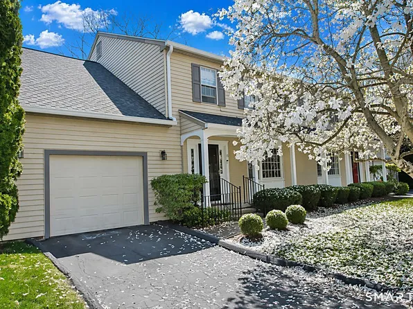 15 Cambridge Drive #15, Madison, CT 06443