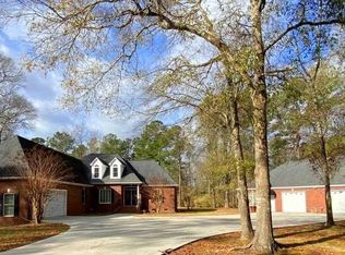 300 Country Club Blvd, Saint George, SC 29477