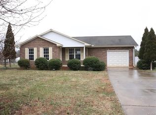 863 Gladstone Rd, Mocksville, NC 27028