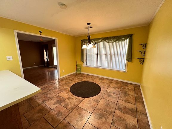 4th image of 400 Pebble Creek Rd