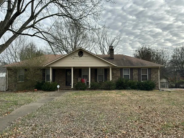 2118 Ravenwood Dr, Murfreesboro, TN 37129