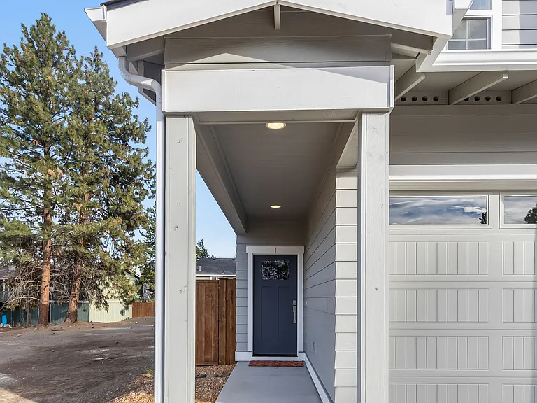 63286 NW Ski Ln — Photo 2