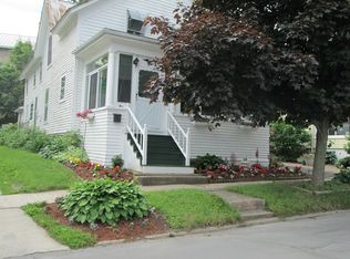 5 Bethune St, Alexandria Bay, NY 13607