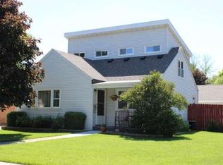 1318 Center St, Union Grove, WI 53182