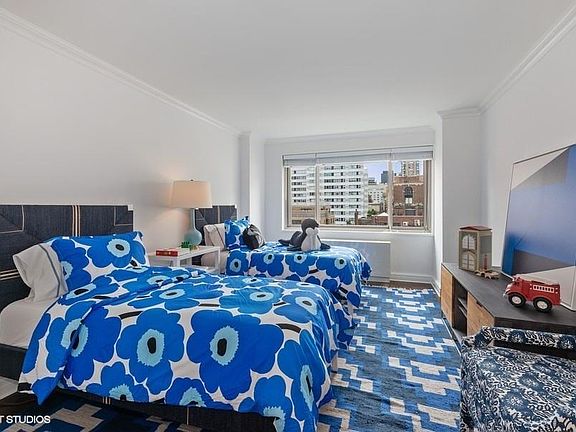 4th image of 254 E 68th St APT 16B