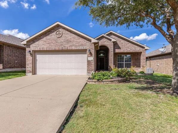 3025 Beaver Creek Dr, Fort Worth, TX 76177