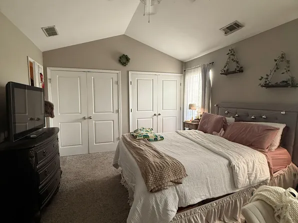 1035 Barnett Shoals Rd, Athens, GA