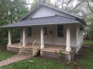 50 Birch Rd, Clementon, NJ 08021