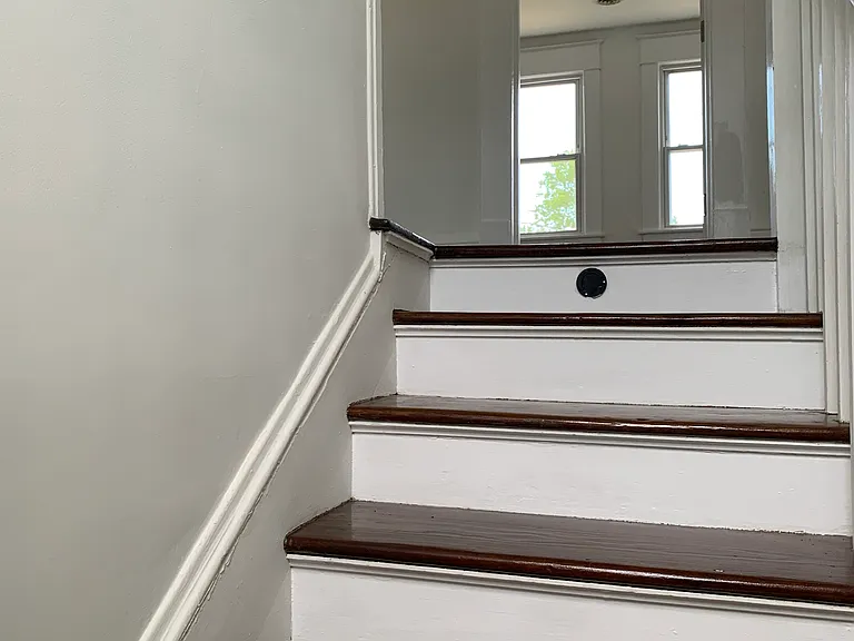 210 Craig Ave — Photo 3