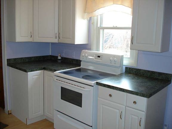 4th image of 2124 E Parkwood Ave