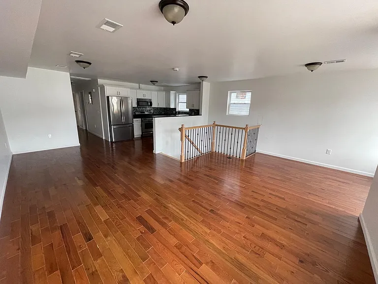 150 Sherman Ave #2 — Photo 3