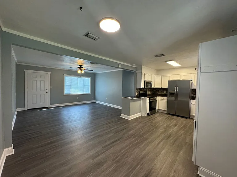 5117 Douglas St #A — Photo 8