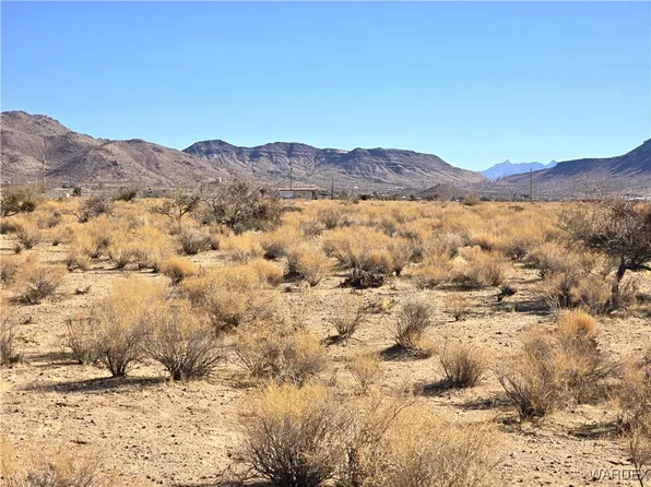 LOT-209D N Houck Rd, Golden Valley, AZ 86413