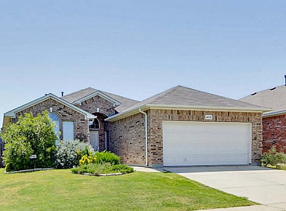 2nd image of 4116 Petersburg Dr