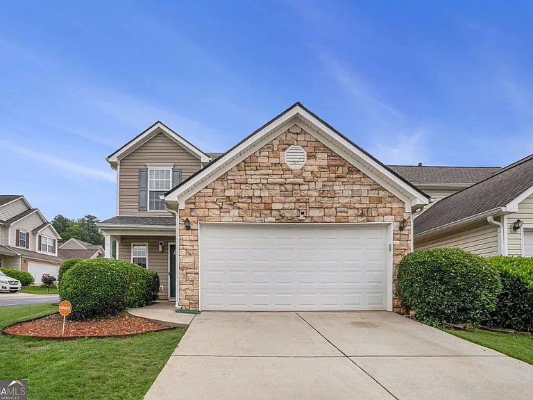 74 Slate Dr — Photo 1