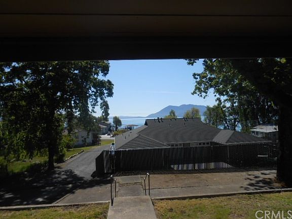 4th image of 3425 Lakeshore Blvd