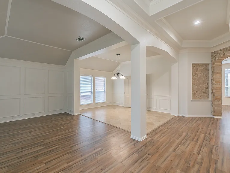 4633 Baldwin Ln — Photo 4