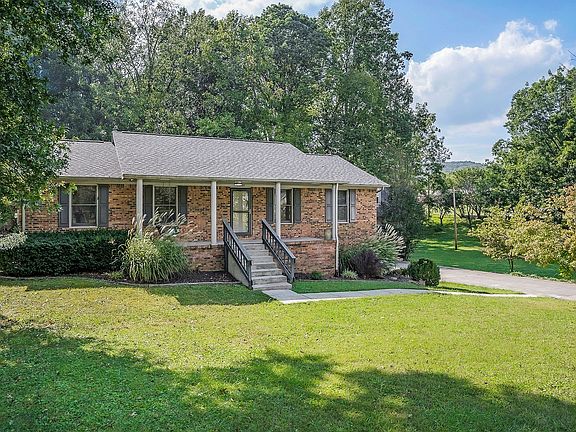 2nd image of 3705 Bartlett Dr