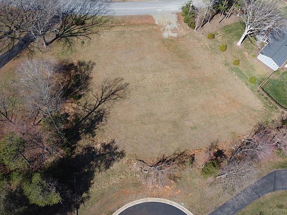 5th image of 10 Highland Lake Rd