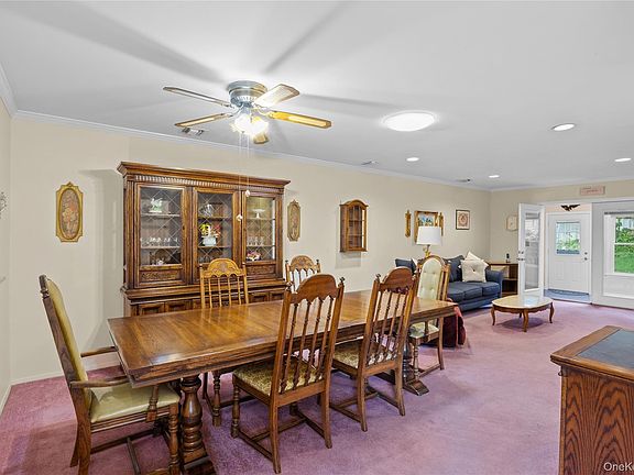 4th image of 118 Knolls Drive