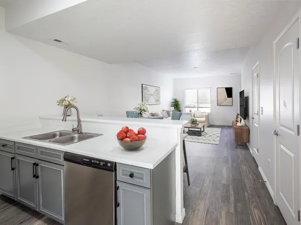 Ridgeview Apartments