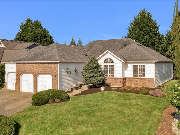 2nd image of 18023 Cambridge Dr