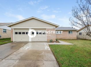 1006 Bunn Dr, Irving, TX 75061