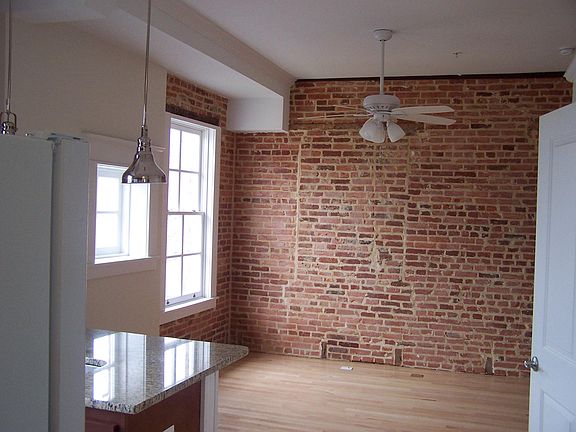 2nd image of 8 Maryland Ave APT 3A