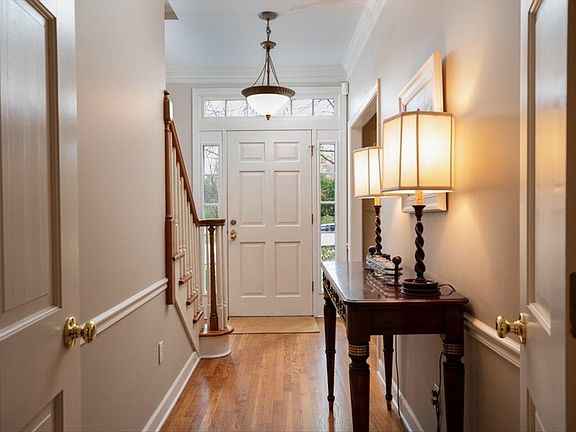 5th image of 2867 Old Elm Ln