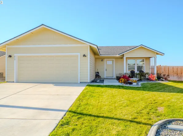 213 SW Eagle Ct, Boardman, OR 97818