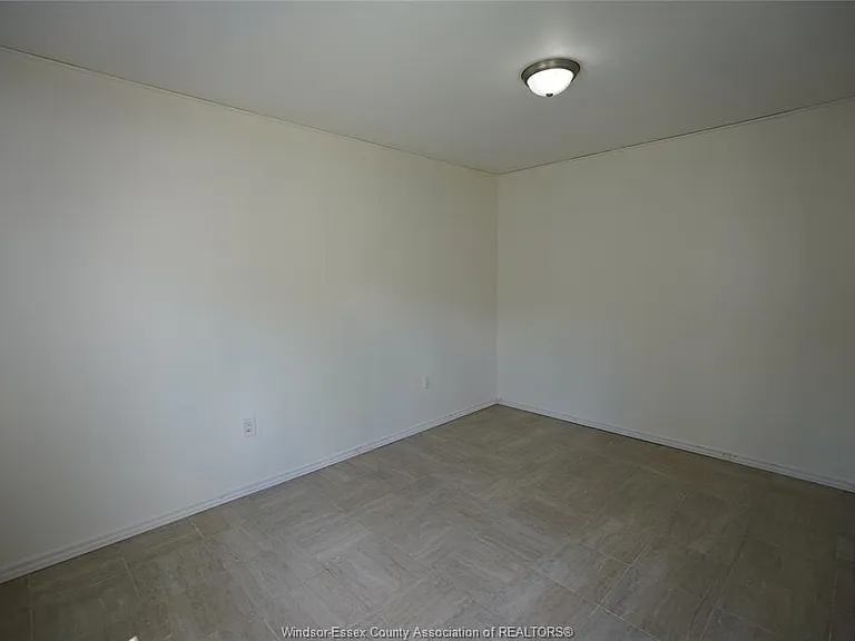1450 Bruce Ave — Photo 30