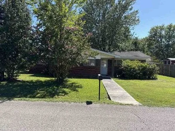 408 E 13th St, Russellville, AR 72801