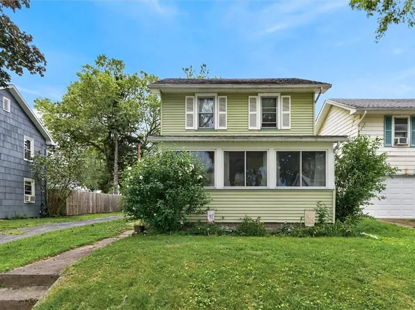 77 Bayton Dr, Rochester, NY 14622