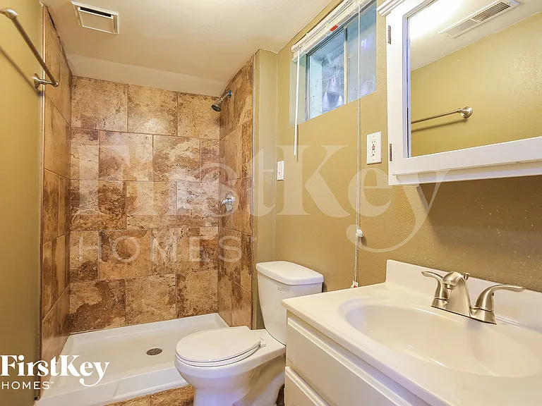 16005 E Cogan Ln — Photo 13