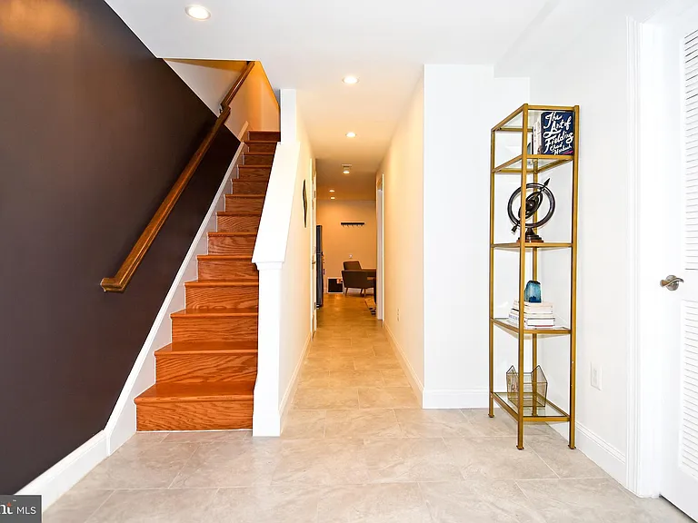1117 Montello Ave NE — Photo 30