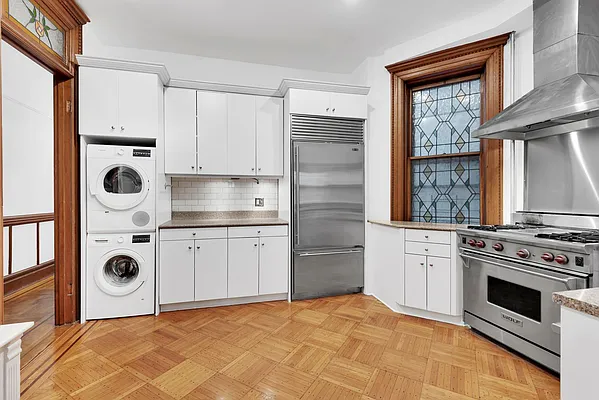 Sold by Compass | media 15