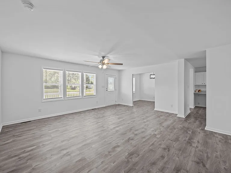 2634 Samuel Ct — Photo 9